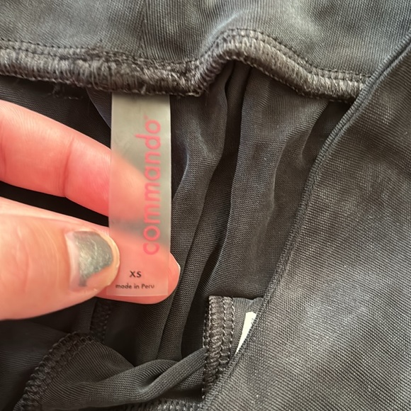 Commando Black Sweats - Picture 2 of 3